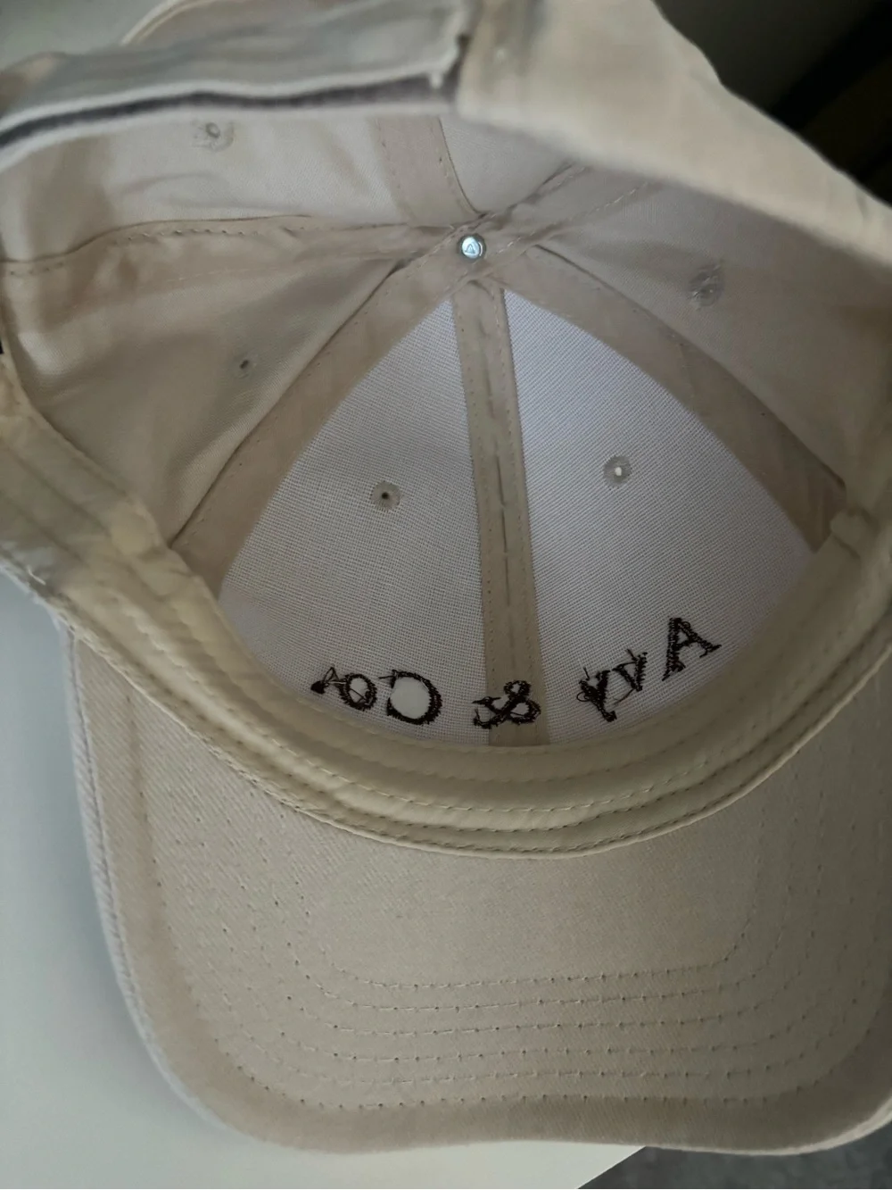 Avy & Co Logo Hat